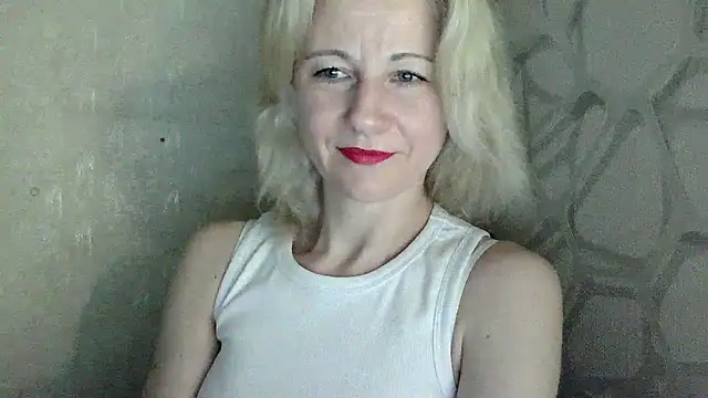 Katerina-Kissaのウェブカメラショー