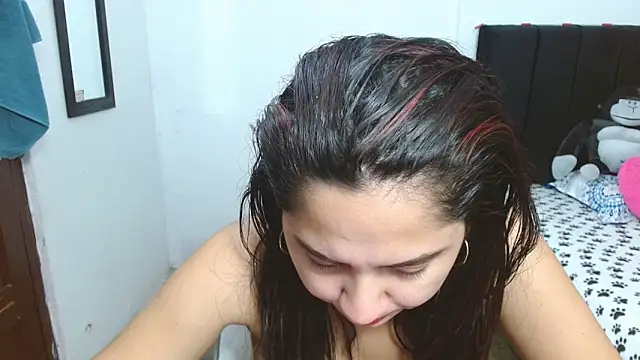 Živý XXX chat Thalian