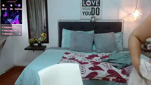 Keyla01_ Adlı Modelin Canlı XXX Sohbeti