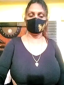 XXX chat uživo modela Mahi_Baby_Sexy