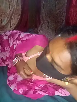 XXX chat uživo modela BlackCoupel