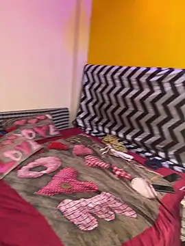 item_GirI: вебкам-шоу