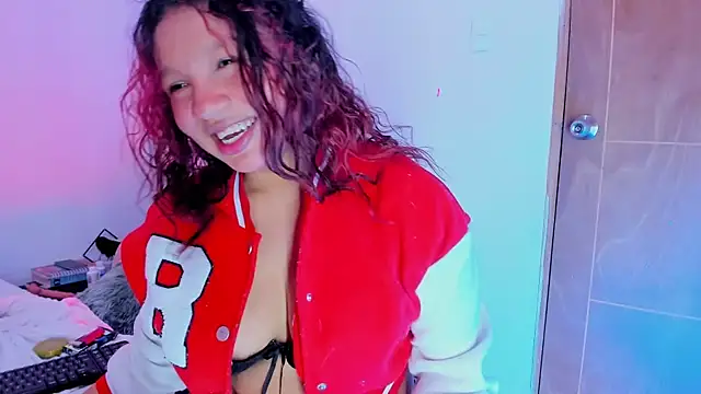 Emily_Coper18 Chat XXX live