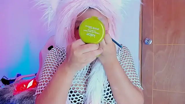 Emily_Coper18: онлайн-секс-чат