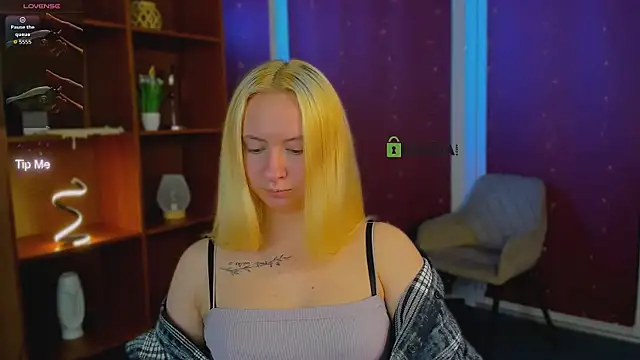 mila_glow1's Live XXX Chat