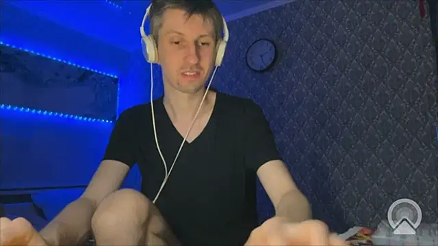 Pokazy przed kamerką – Aki-Laky