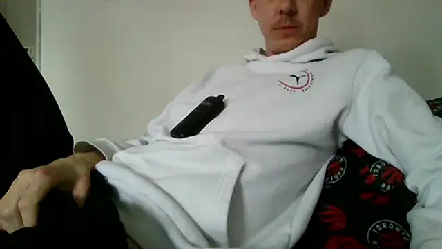 xjuskikinitx@xh: вебкам-шоу