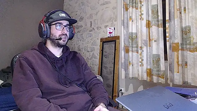 young_bear06 Live XXX Chat