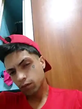 Czat XXX na żywo – DanyCubanoCumm