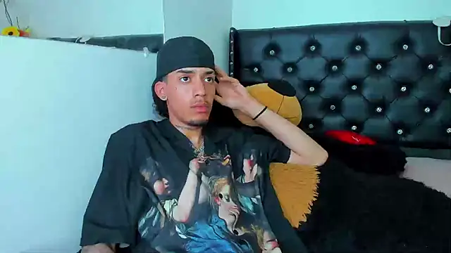 Ryder-Stone's Live XXX Chat