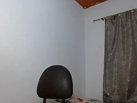 ethanchamo élő XXX-chatje