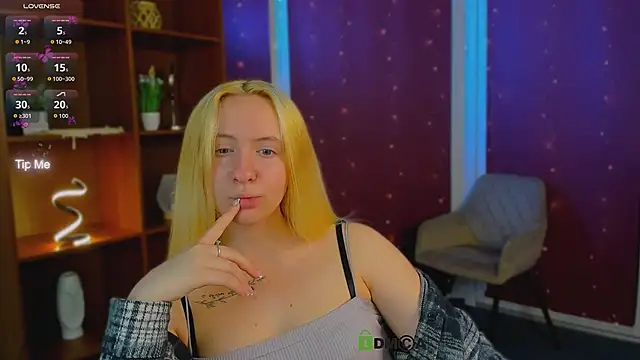 mila_glow1's Live XXX Chat