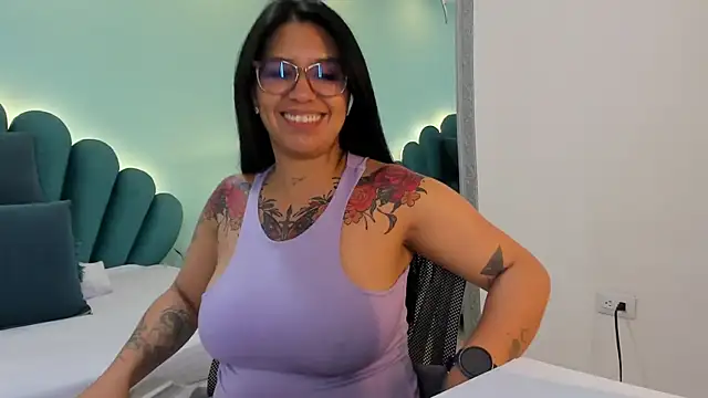 แชท XXX สดของ sharlott18