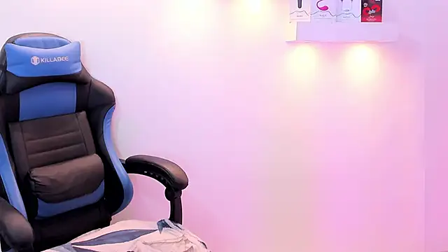 martina_foxy_ Chat XXX live