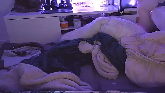 Chat XXX en directo de CeriseLapine