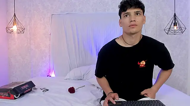 Show de MeilyMuse_Maximus na webcam