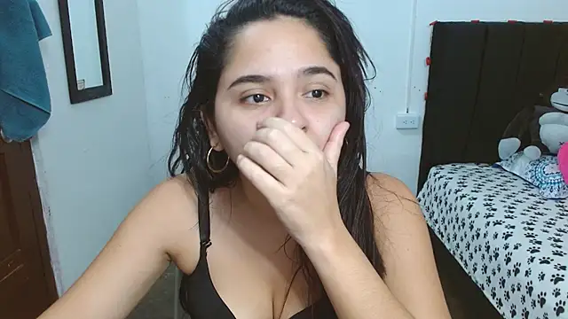 XXX chat uživo modela Thalian