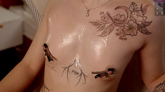 ho1yho1e Live XXX Chat