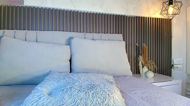 แชท XXX สดของ SHANONCLARK