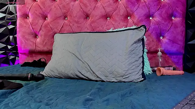 angeldreams15_ Adlı Modelin Canlı XXX Sohbeti