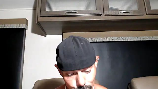 دردشة ThickD2C الجنسية المباشرة