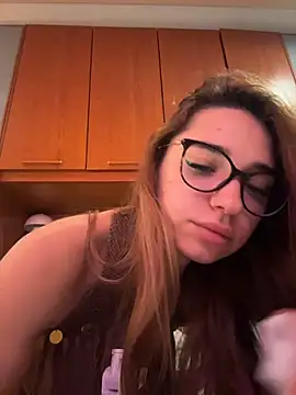 ItalianGirlのライブXXXチャット