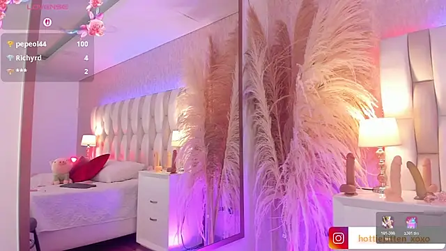 XXX chat uživo modela Viollet_xoxo