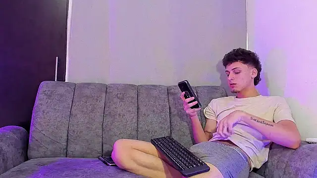 Two_sexboys Show Webcam