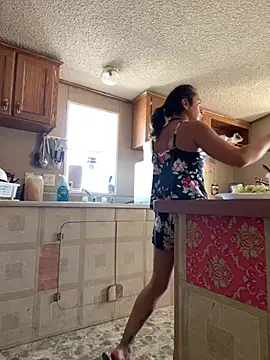 แชท XXX สดของ TranSexualJade95