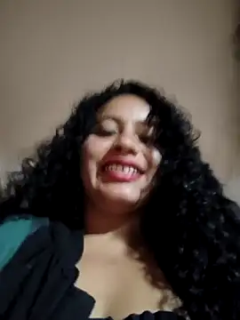 Chat +18 de Yaya_watson ao vivo