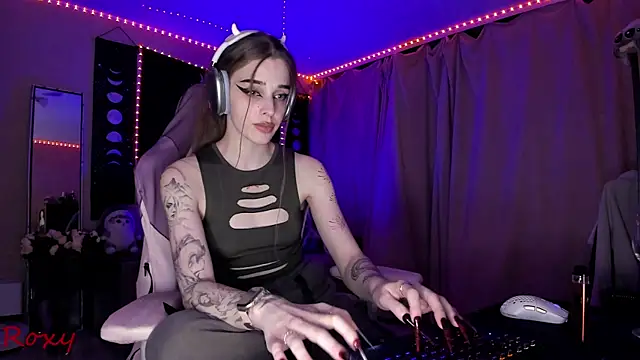 wet_dream_'s Live XXX Chat