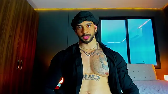 massimo_visconti Chat XXX live