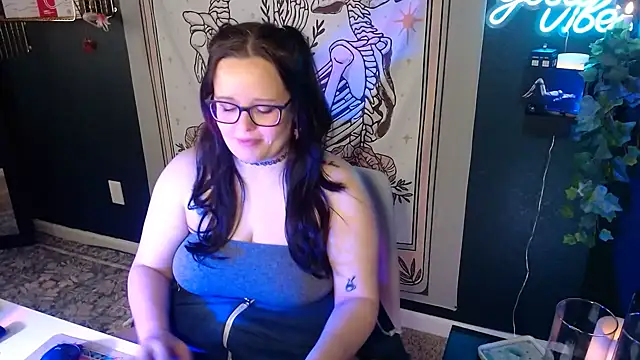 HazeyViolet333's Live XXX Chat