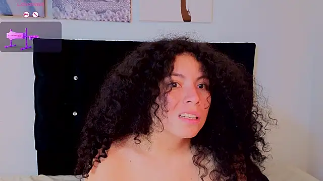 Chat +18 de Zoe-yanin ao vivo