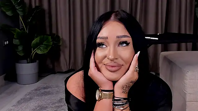 Chatroom XXX en direct de EmeraldKat