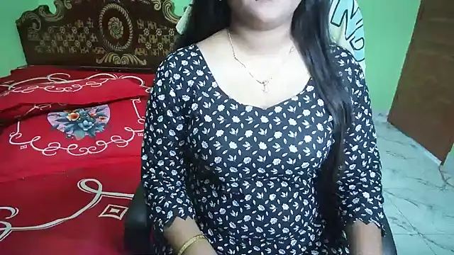 BengaliQueenStar élő XXX-chatje