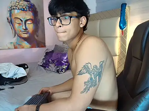 mathias_oberlin: онлайн-секс-чат