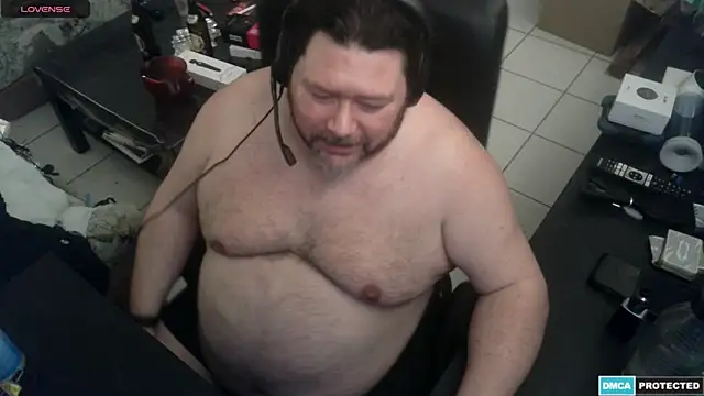 MysticDevil élő XXX-chatje