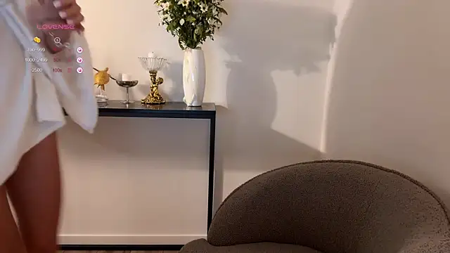 Chat XXX en directo de Monika_Taylor17