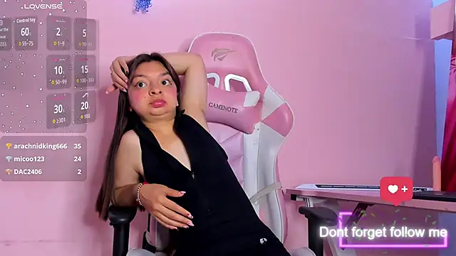 CharlotteMuller Chat XXX in diretta