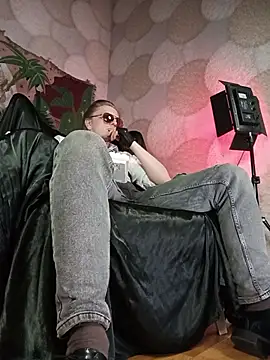 Czat XXX na żywo – Vincent_Hardman