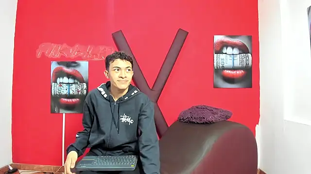 VERY_HOT_GUYS' Live XXX Chat