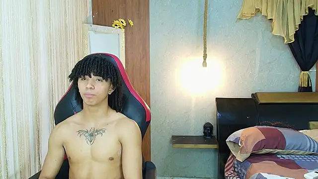 kim_curlyy's Live XXX Chat