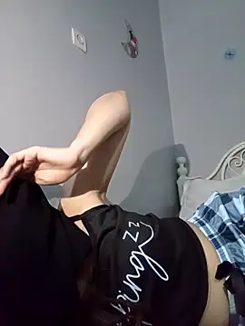 Milan-88 Webcam-Show