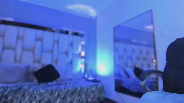 Chatroom XXX en direct de revenmiller_