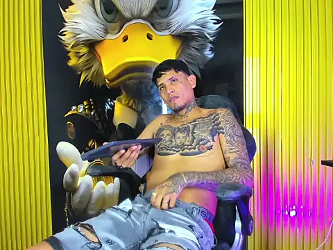 Winsord_Bigcock Webcam Show