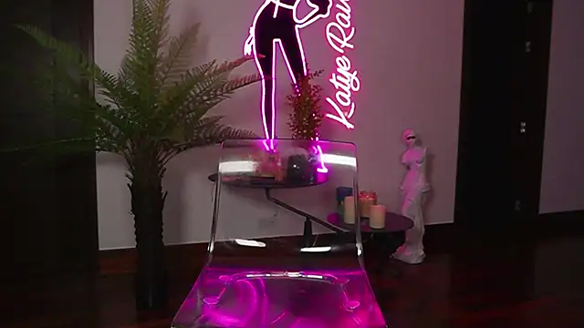 Katyerave's Live XXX Chat