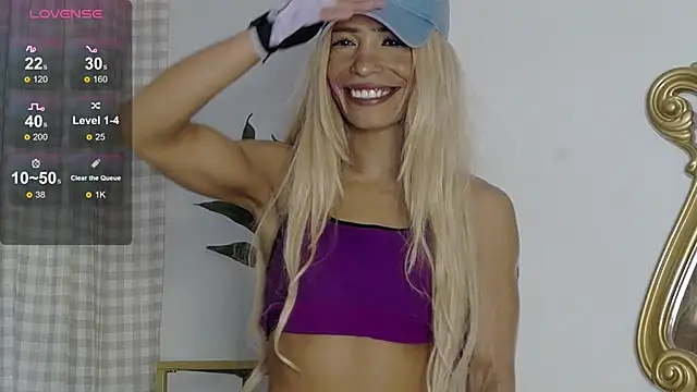 SarahRaynex Adlı Modelin Canlı XXX Sohbeti