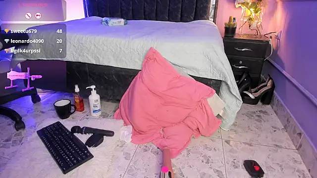 Catalleya_flower Adlı Modelin Canlı XXX Sohbeti