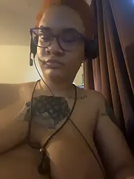 Chatroom XXX en direct de nickytheehawtie